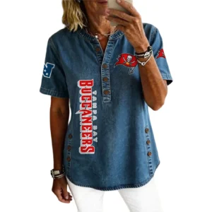 Tampa Bay Buccaneers Women’s Short Sleeve V-Neck Button-Down Tunic Top